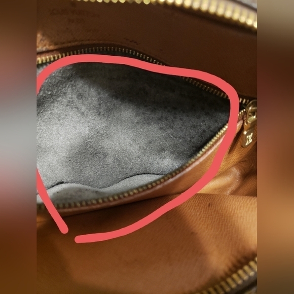 Louis Vuitton  (Unisex) Brown  Monogram Shoulder Bag - Picture 12 of 16